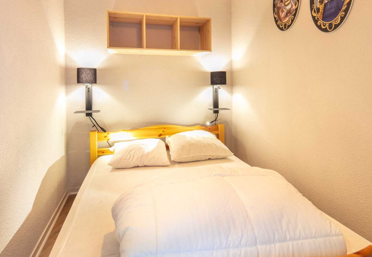 Apartment in Chamrousse - Bright 4/6 pers apt close to the slopes