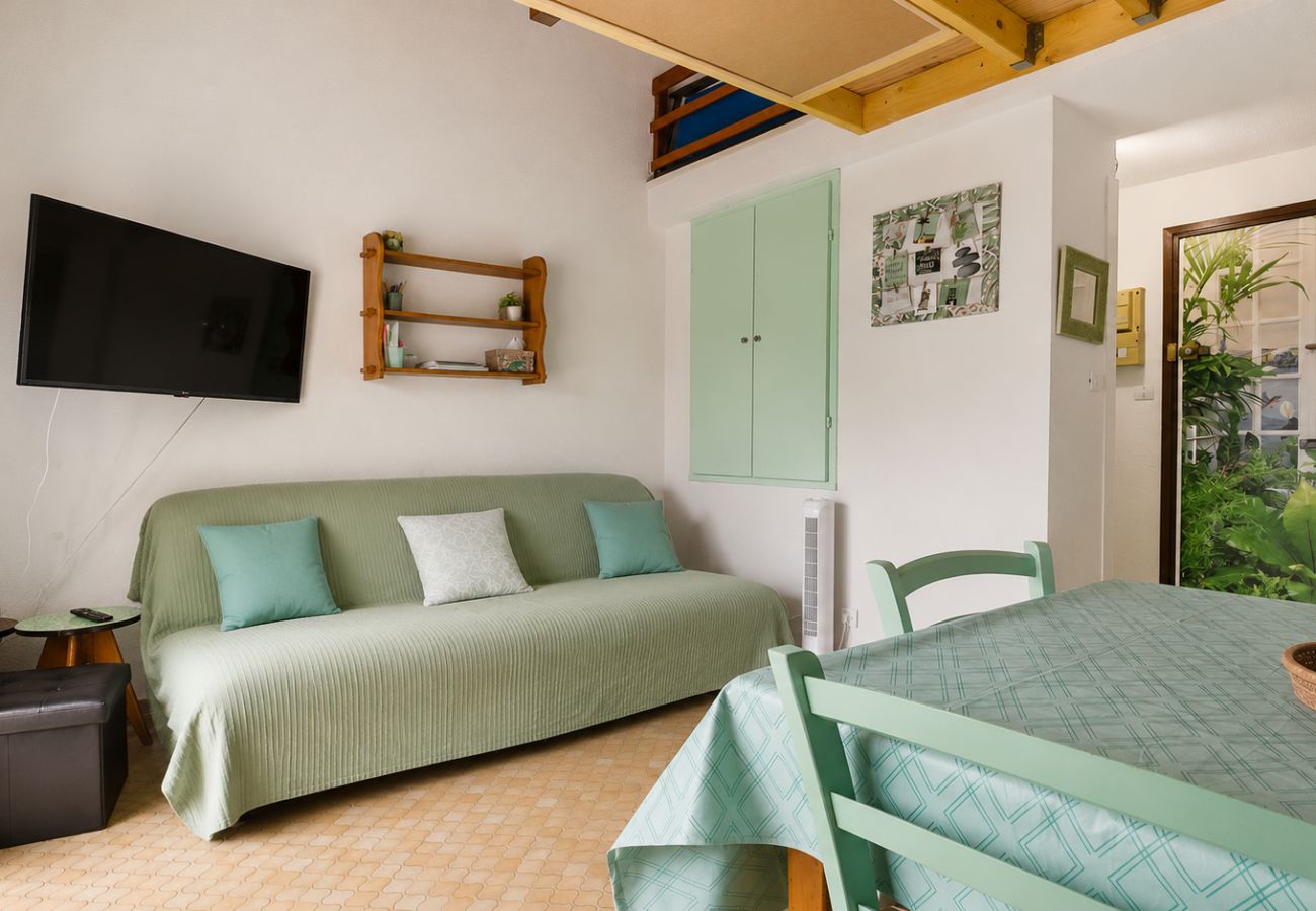 Studio in Agde - Bright studio for 4/6 pers, Mezzanine