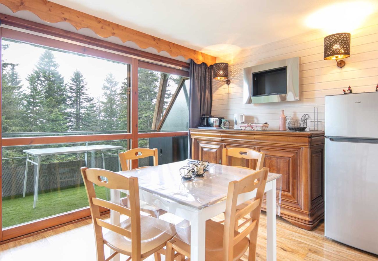 Apartment in Chamrousse - Charming 5 pers Apt close to the slopes