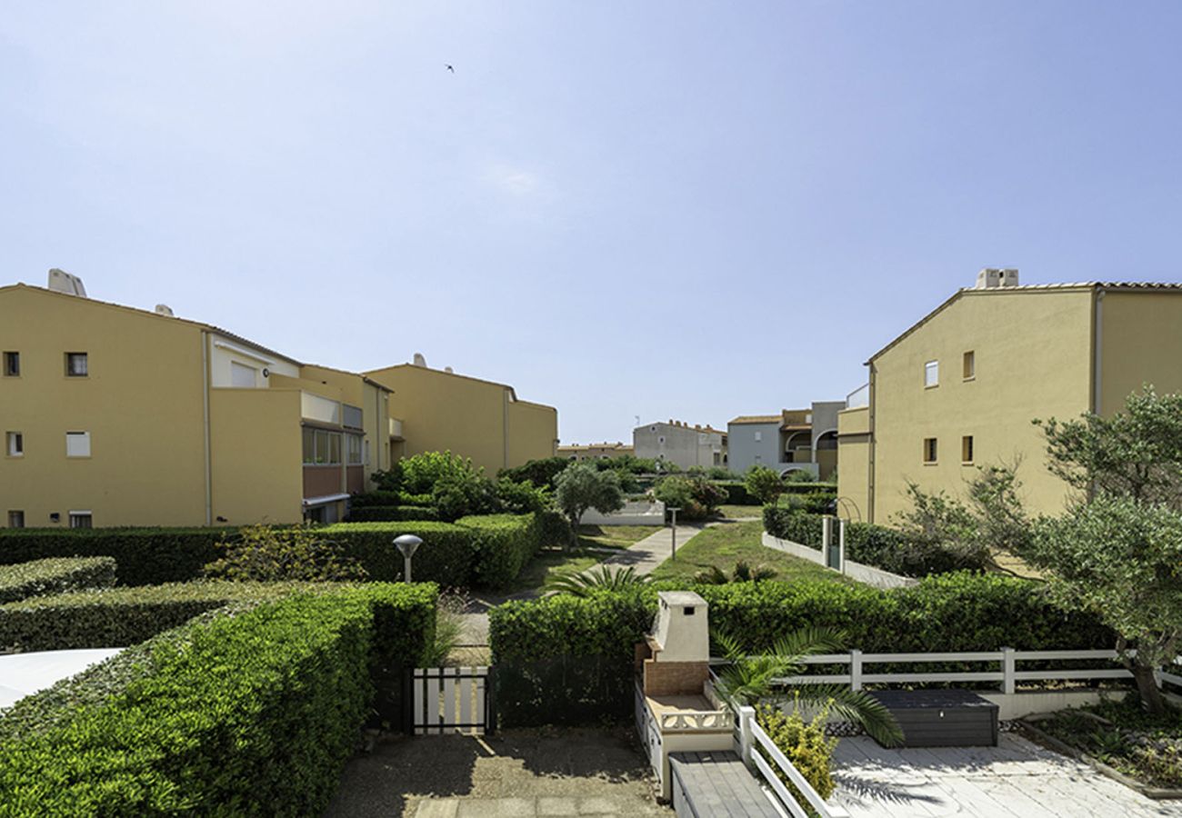 Apartment in Agde - Magnificent 4 pers apt near the beach