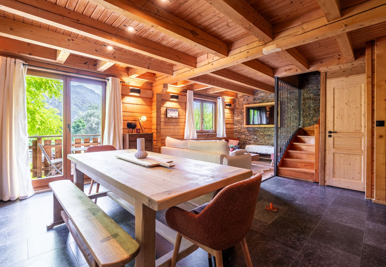 Chalet in Morillon - Sublime, fully-equipped chalet for 8