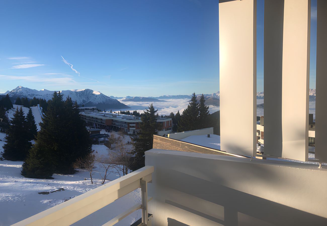 Apartment in Chamrousse - Bright apt 4/6 ppl, balcony, nears the slopes