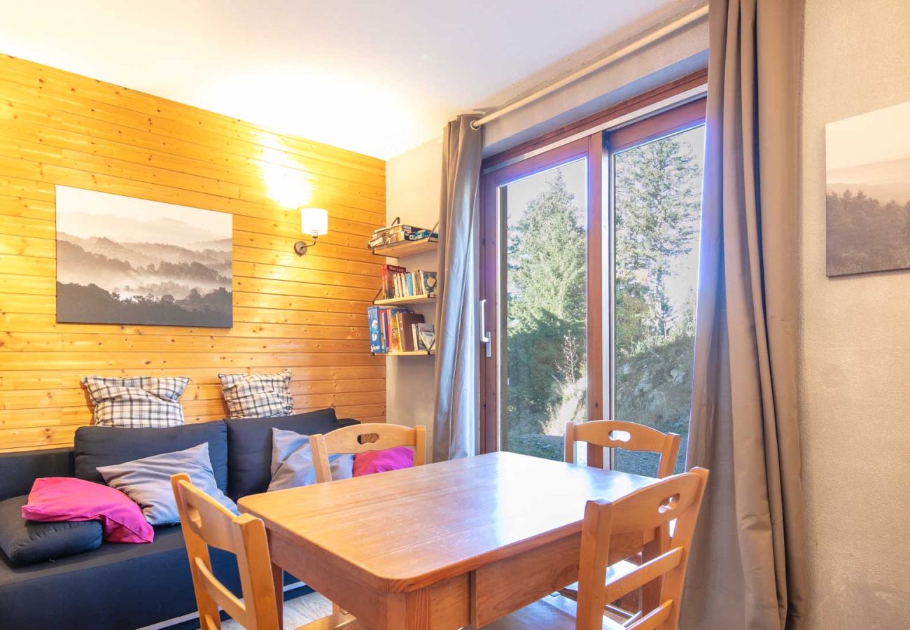 Apartment in Chamrousse - Nice apt 4 pers near the slopes