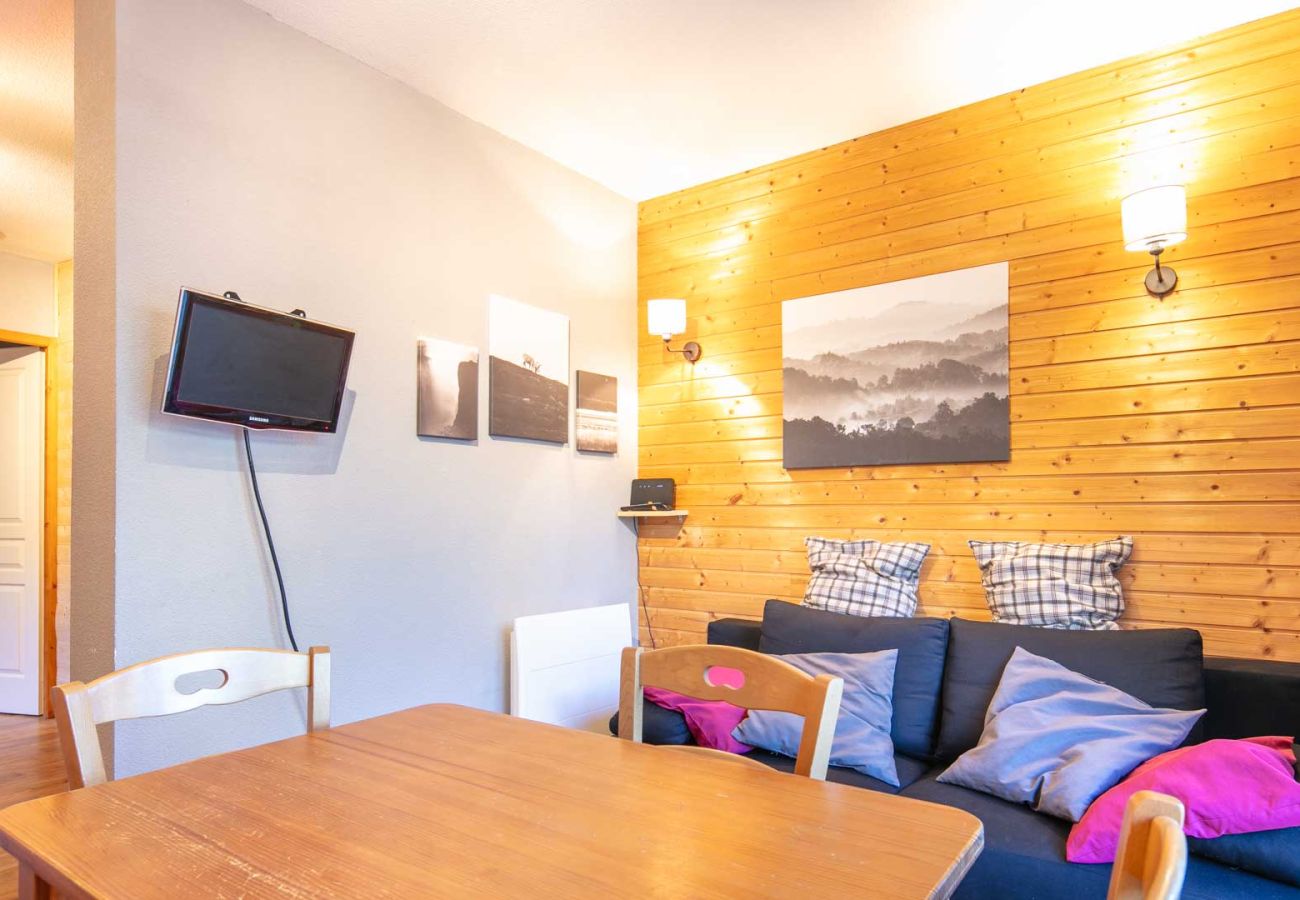 Apartment in Chamrousse - Nice apt 4 pers near the slopes