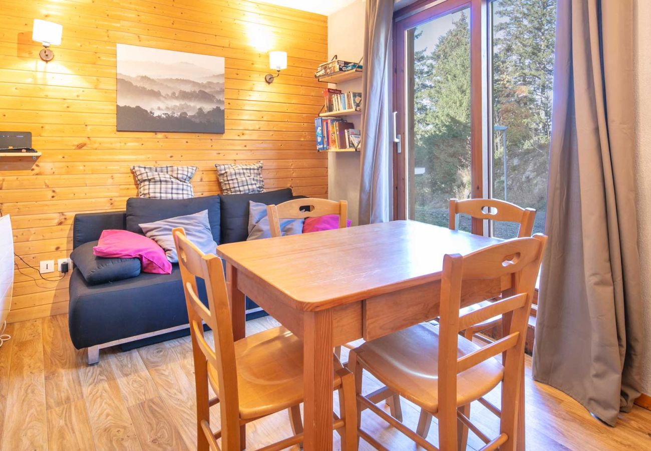 Apartment in Chamrousse - Nice apt 4 pers near the slopes