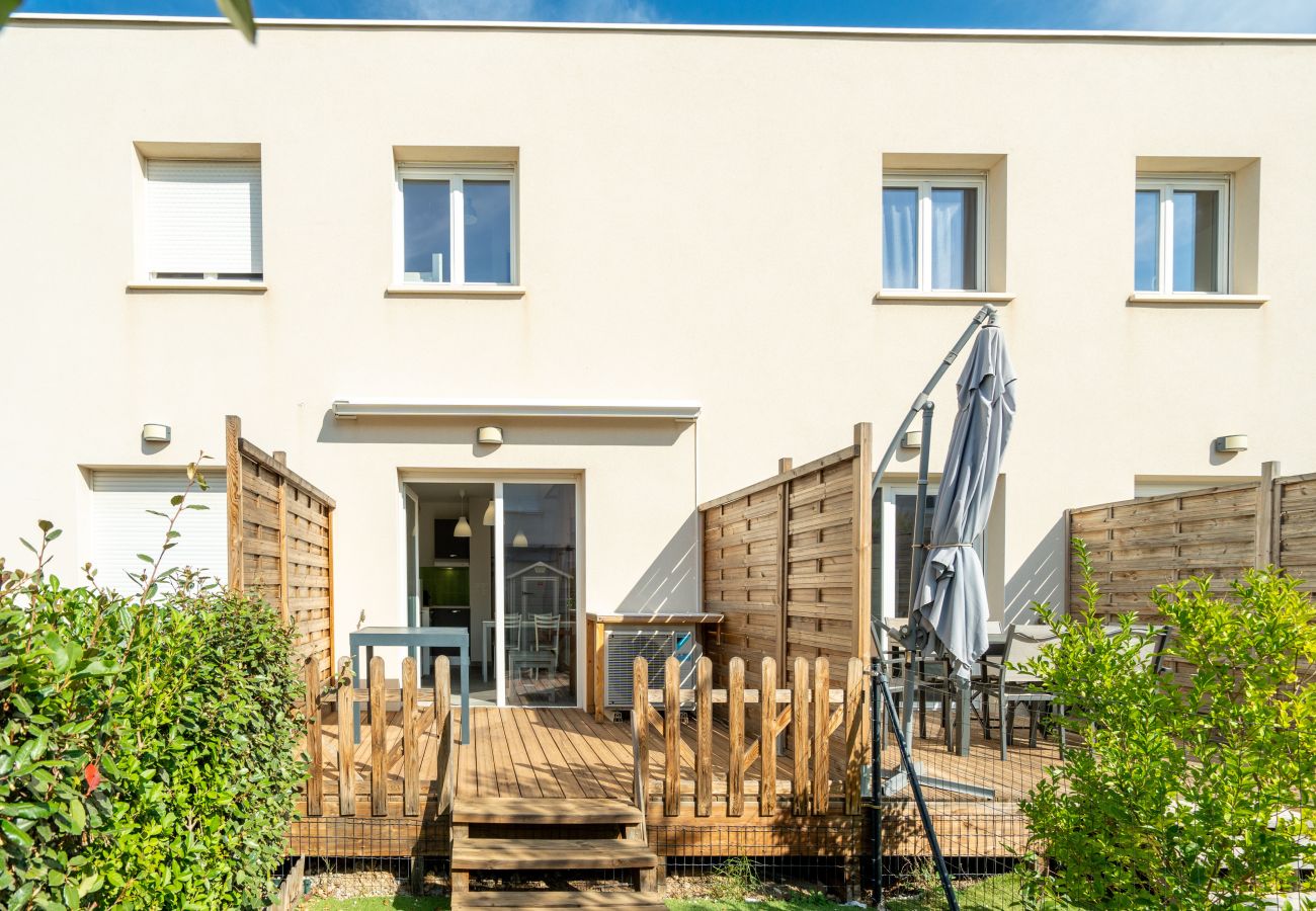 Villa in Sérignan - Bright villa 6 ppl, garden, close to the sea