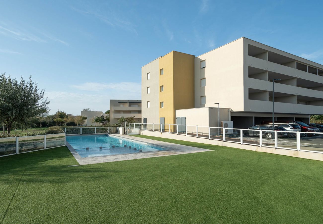 Villa in Sérignan - Beautiful 6 person villa with pool