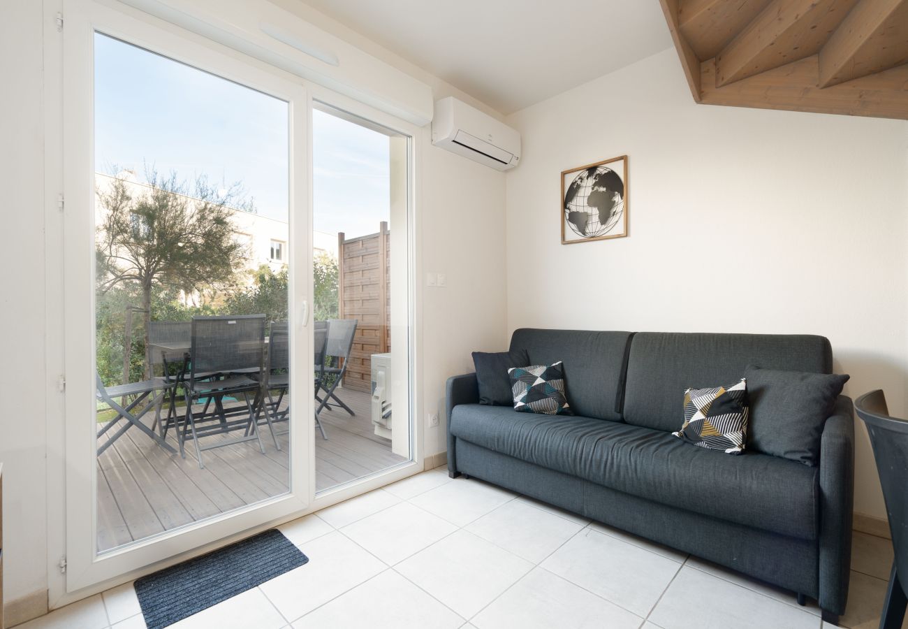 Villa in Sérignan - Beautiful 6 person villa with pool