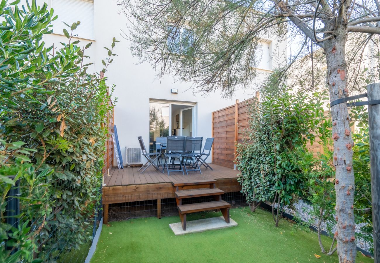 Villa in Sérignan - Beautiful 6 person villa with pool