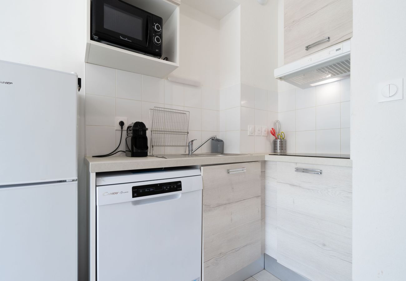 Villa in Sérignan - bright house 6 pers with garden