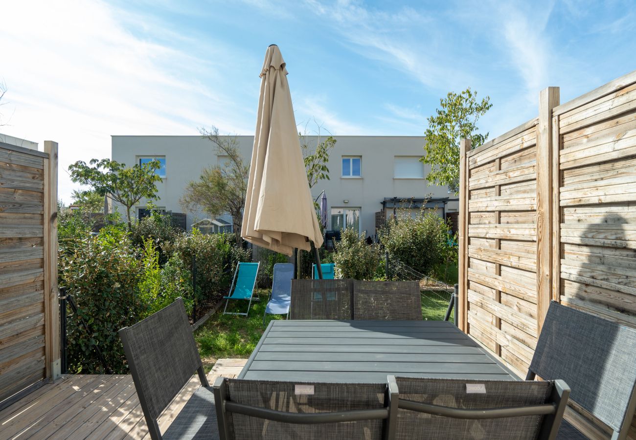 Villa in Sérignan - bright house 6 pers with garden