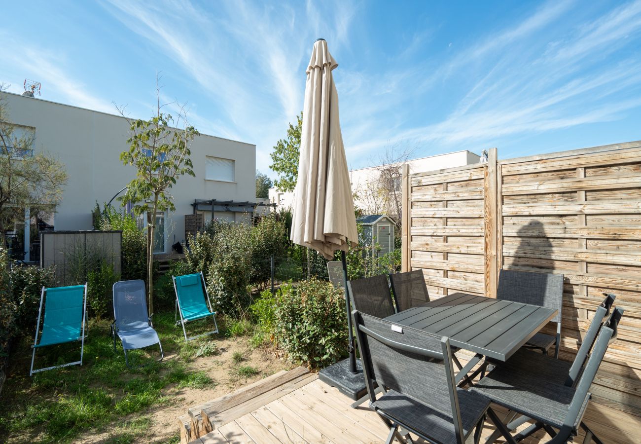 Villa in Sérignan - bright house 6 pers with garden