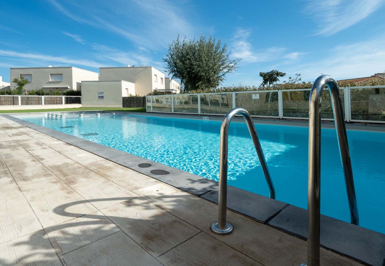 Villa in Sérignan - bright house 6 pers with garden