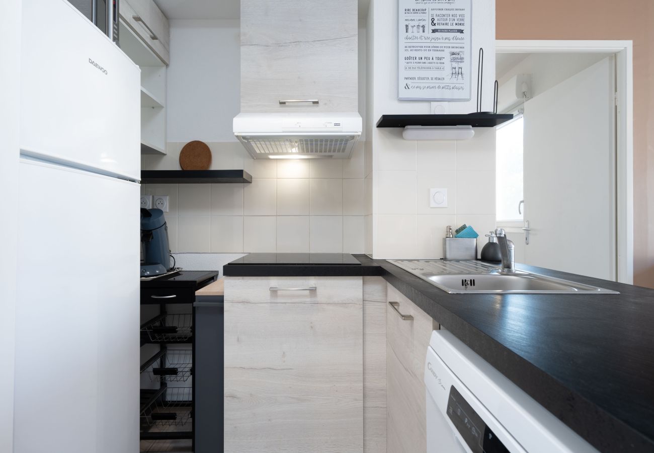 Villa in Sérignan - Charming villa for 8 people with garden