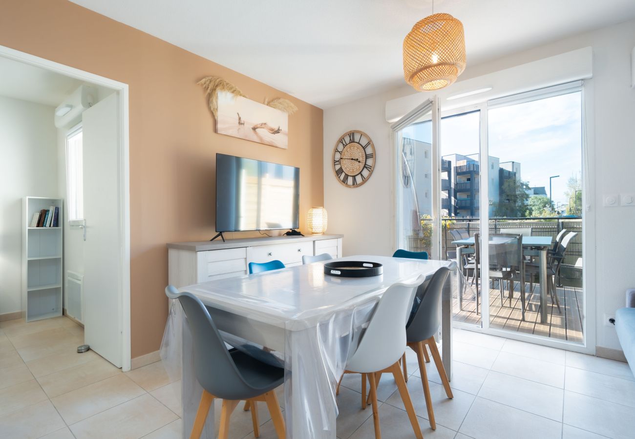 Villa in Sérignan - Charming villa for 8 people with garden