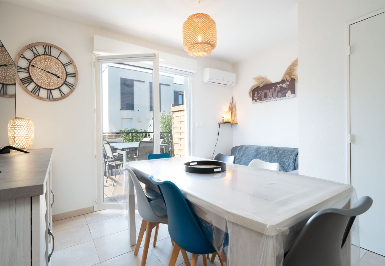 Villa in Sérignan - Charming villa for 8 people with garden
