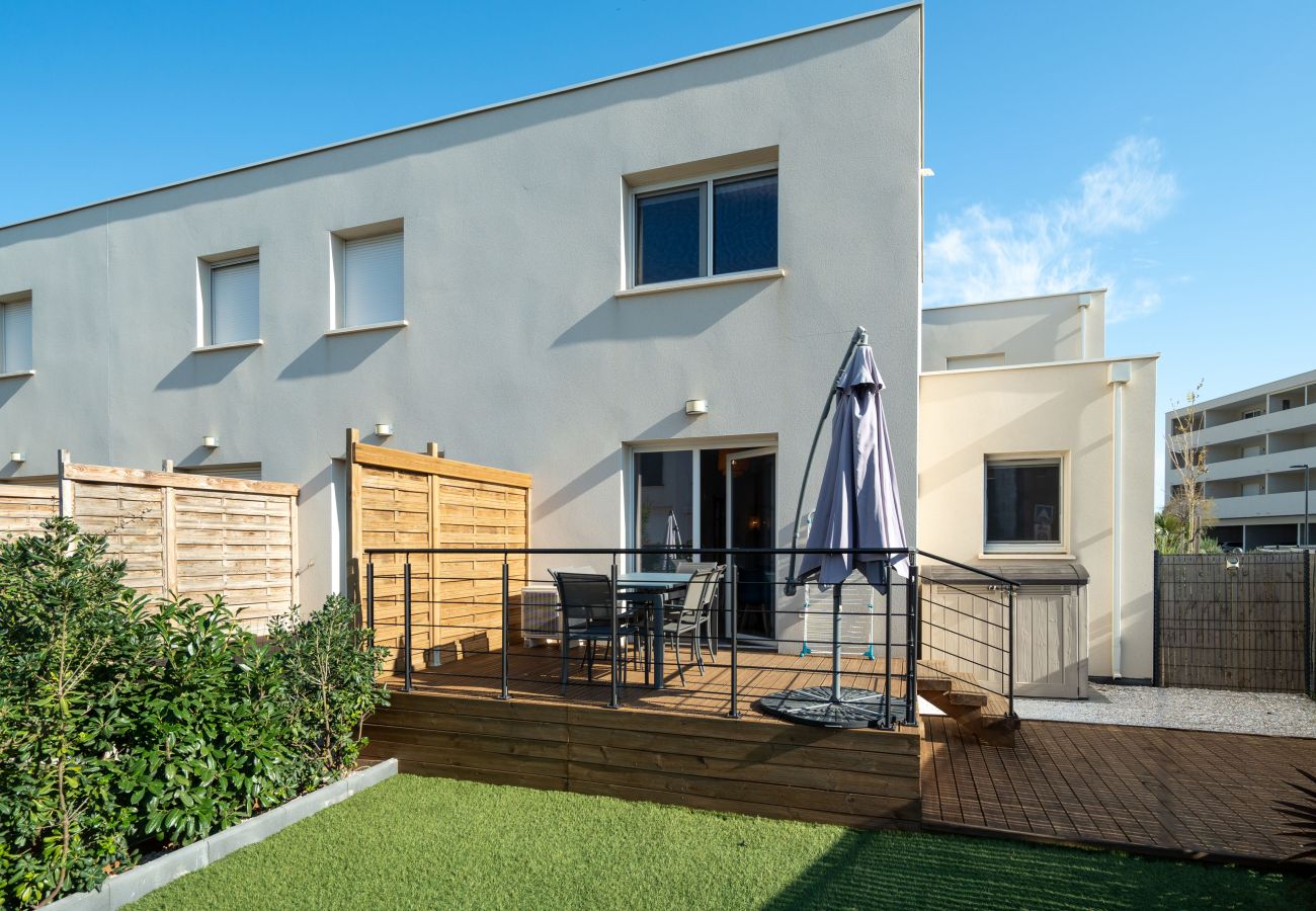 Villa in Sérignan - Charming villa for 8 people with garden