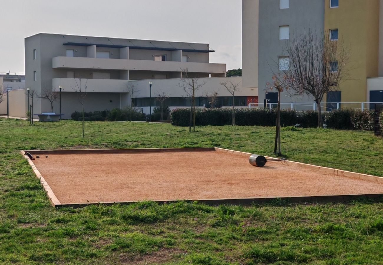 Villa in Sérignan - Charming villa for 8 people with garden