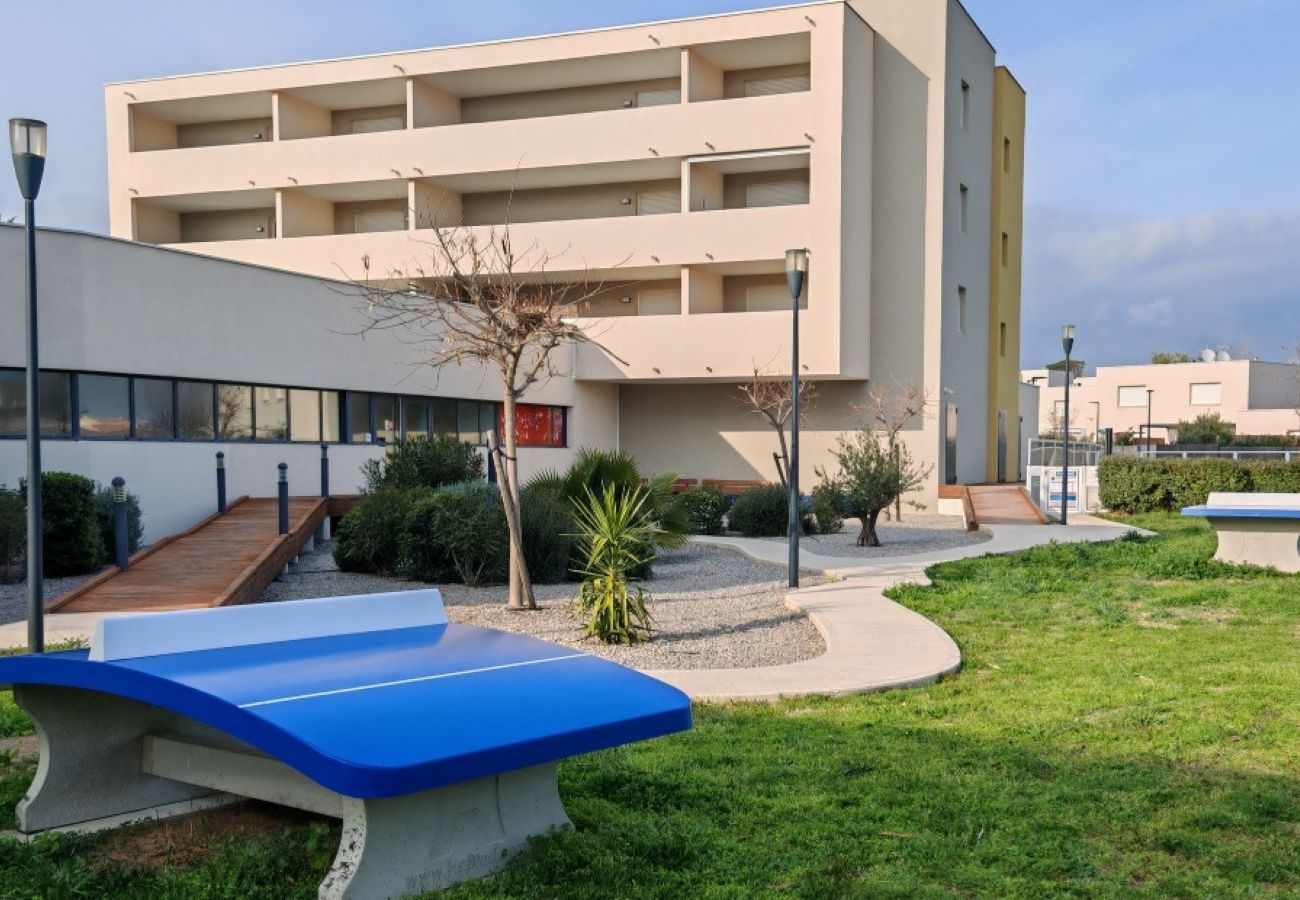 Villa in Sérignan - Charming villa for 8 people with garden