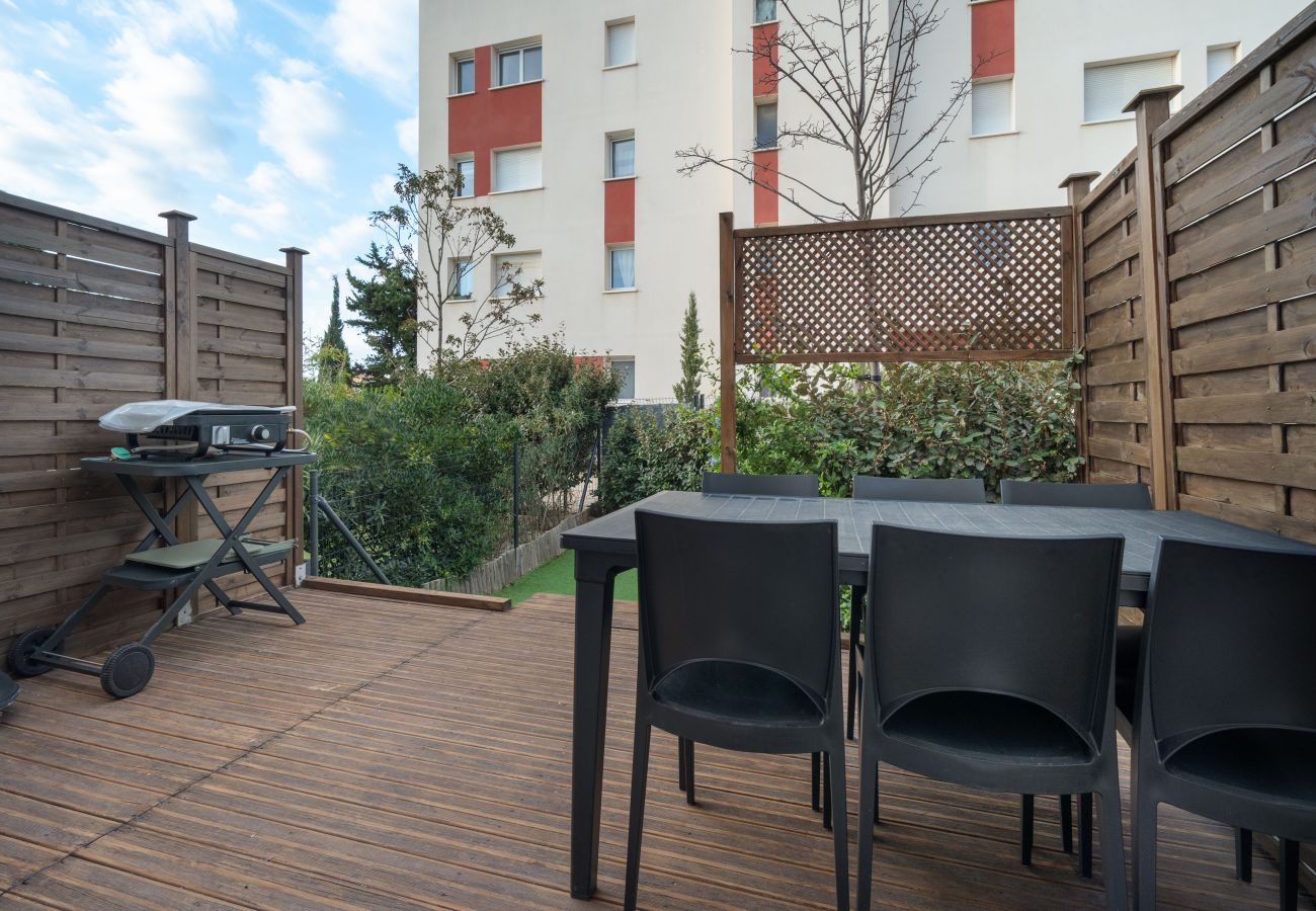 Villa in Sérignan - Air-conditioned villa for 6 with garden