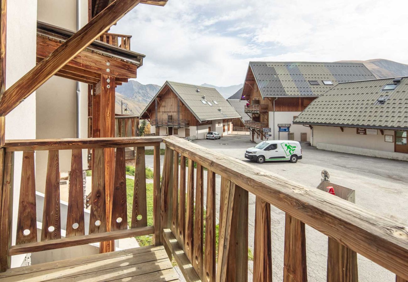 Apartment in Saint-Sorlin-d´Arves - Beautiful flat near the ski slopes for 4 pers