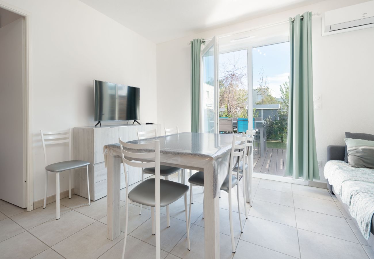 Villa in Sérignan - Bright villa 8 ppl, garden, close to the sea