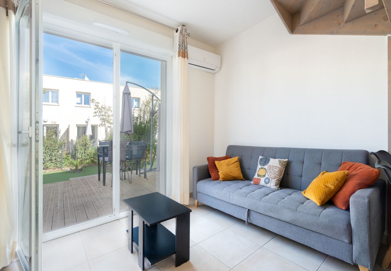 Villa in Sérignan - Bright villa 6 ppl, garden, close to the sea