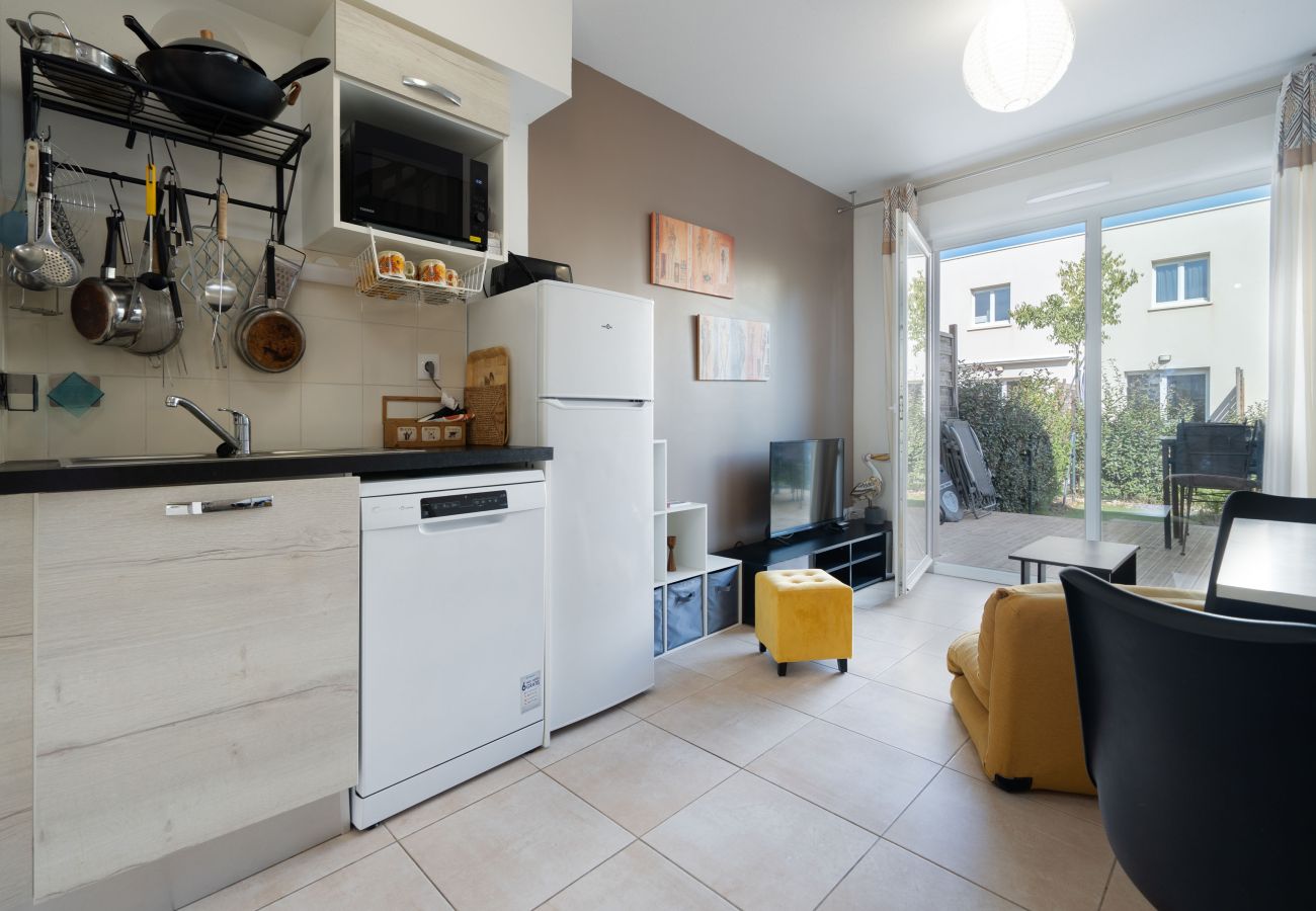 Villa in Sérignan - Bright villa 6 ppl, garden, close to the sea