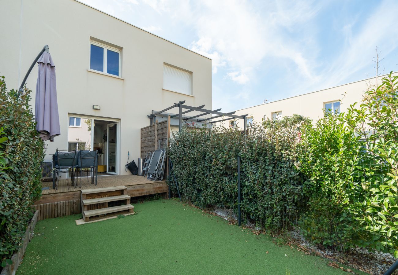 Villa in Sérignan - Bright villa 6 ppl, garden, close to the sea