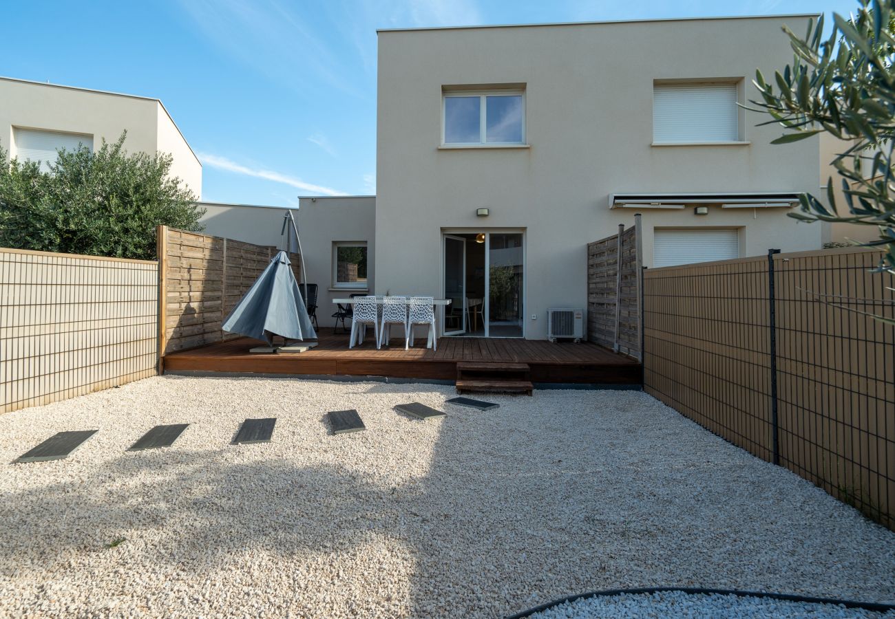 Villa in Sérignan - Bright villa 7 ppl, terrace, close to the sea