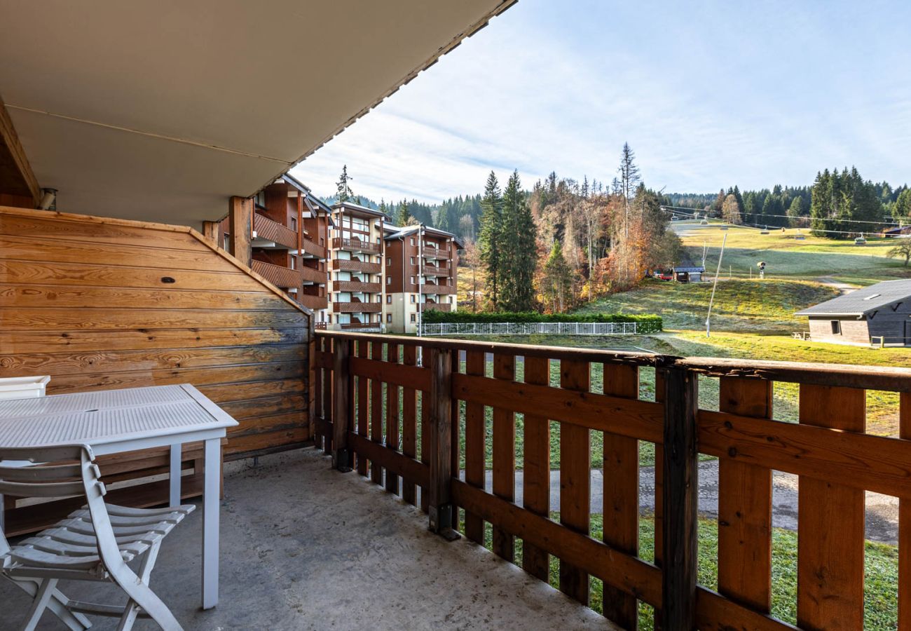 Apartment in Morillon - Beautiful ski in ski out apartment for 8 people