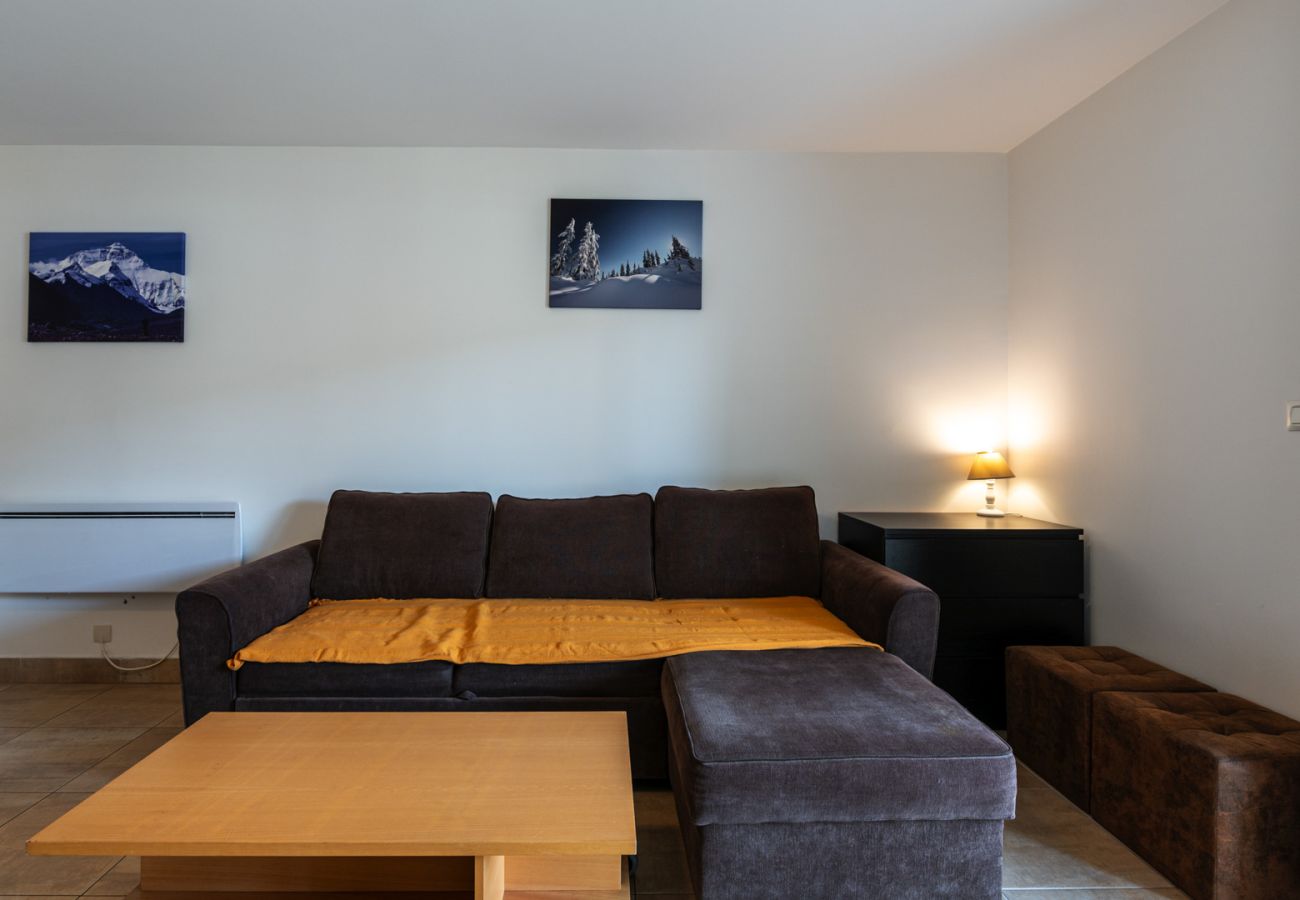 Apartment in Morillon - Beautiful ski in ski out apartment for 8 people