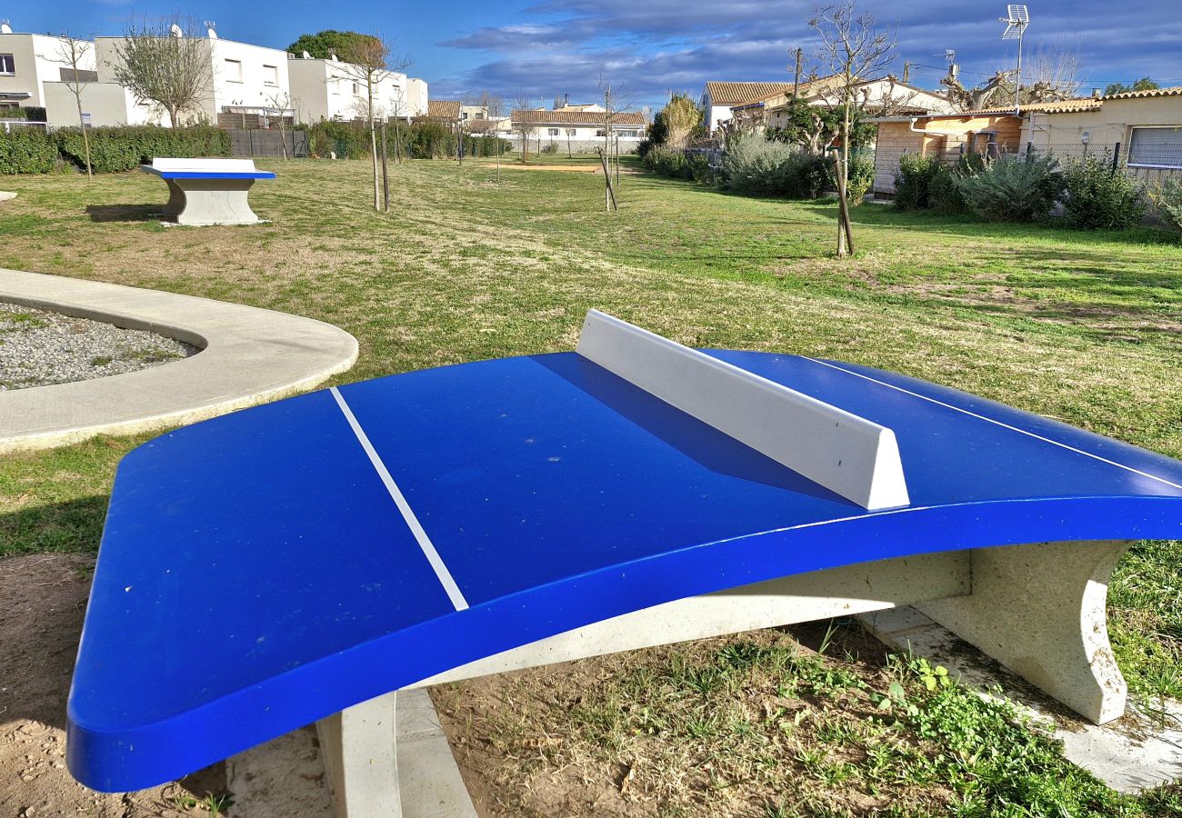 Villa in Sérignan - Pretty house with garden near the beach sleeps 6