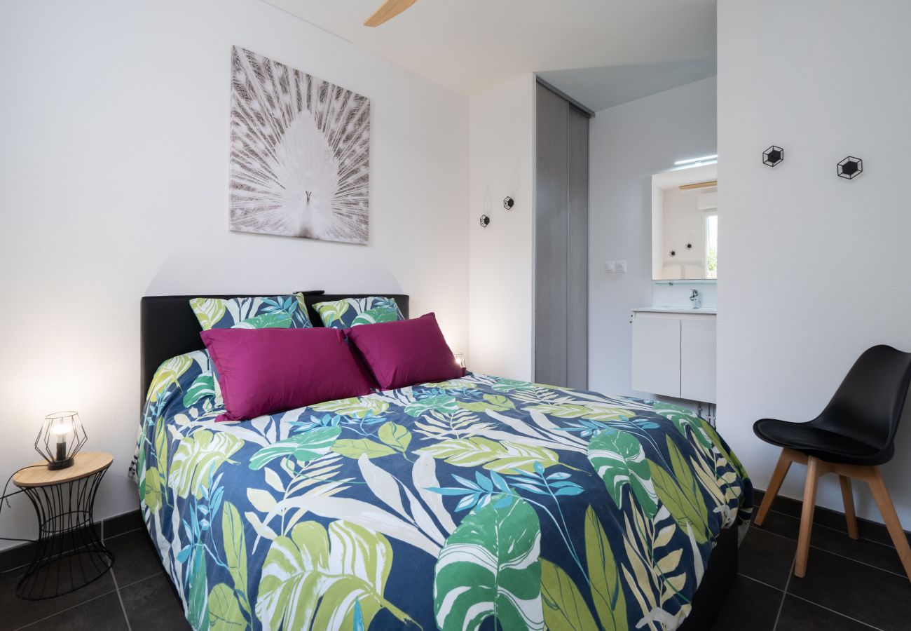 Villa in Sérignan - Bright villa 9 ppl, garden, close to the sea
