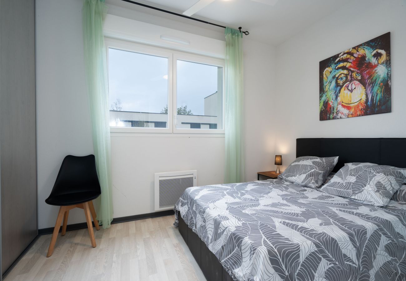 Villa in Sérignan - Bright villa 9 ppl, garden, close to the sea