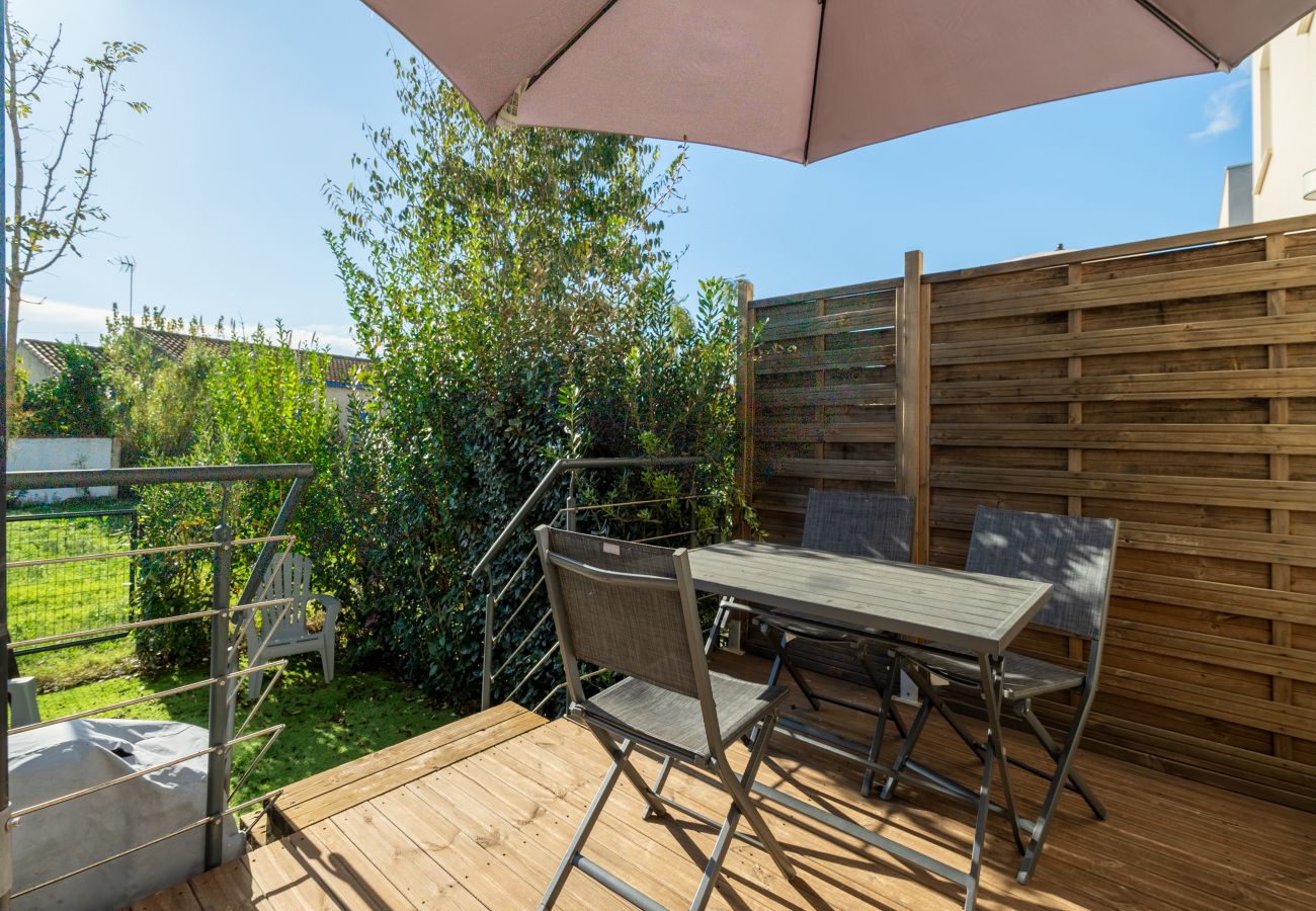 Villa in Sérignan - Bright villa 6 ppl, garden, close to the sea