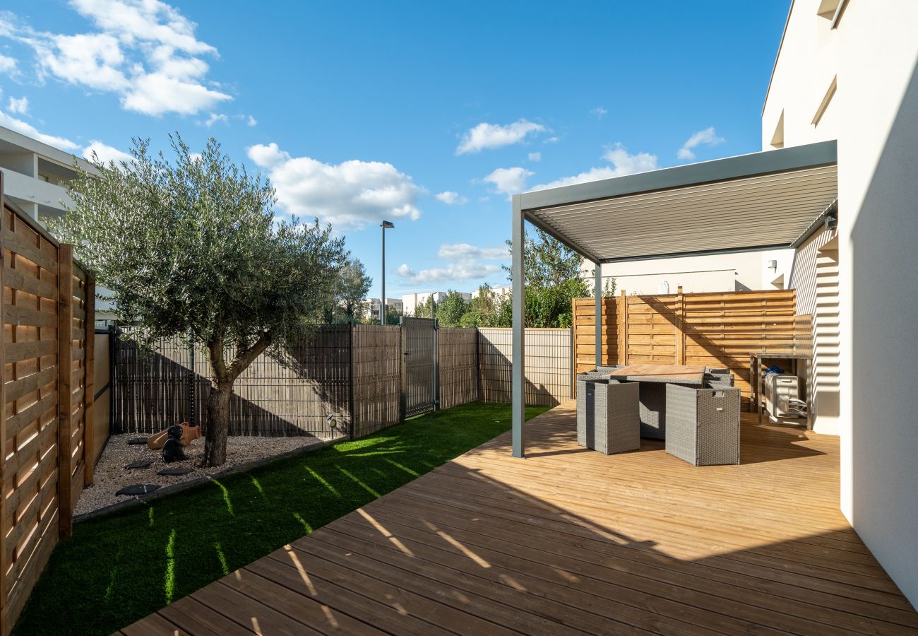 Villa in Sérignan - Bright villa 8 ppl, garden, close to the sea
