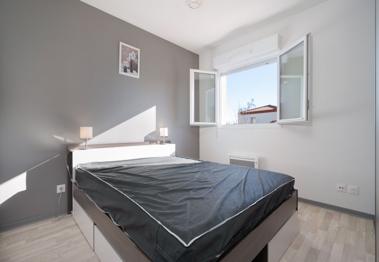 Villa in Sérignan - Bright villa 4 ppl, garden, close to the sea