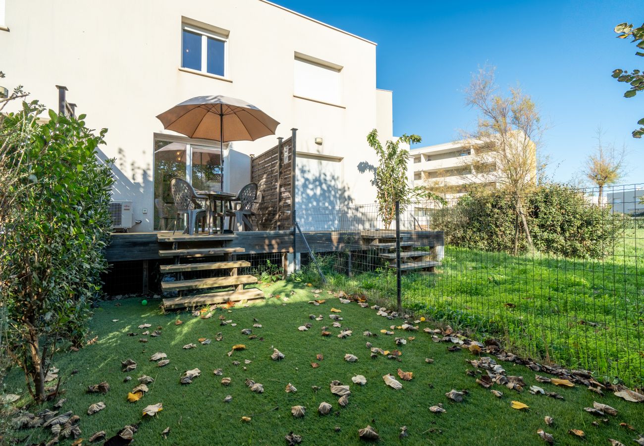 Villa in Sérignan - Bright villa 4 ppl, garden, close to the sea
