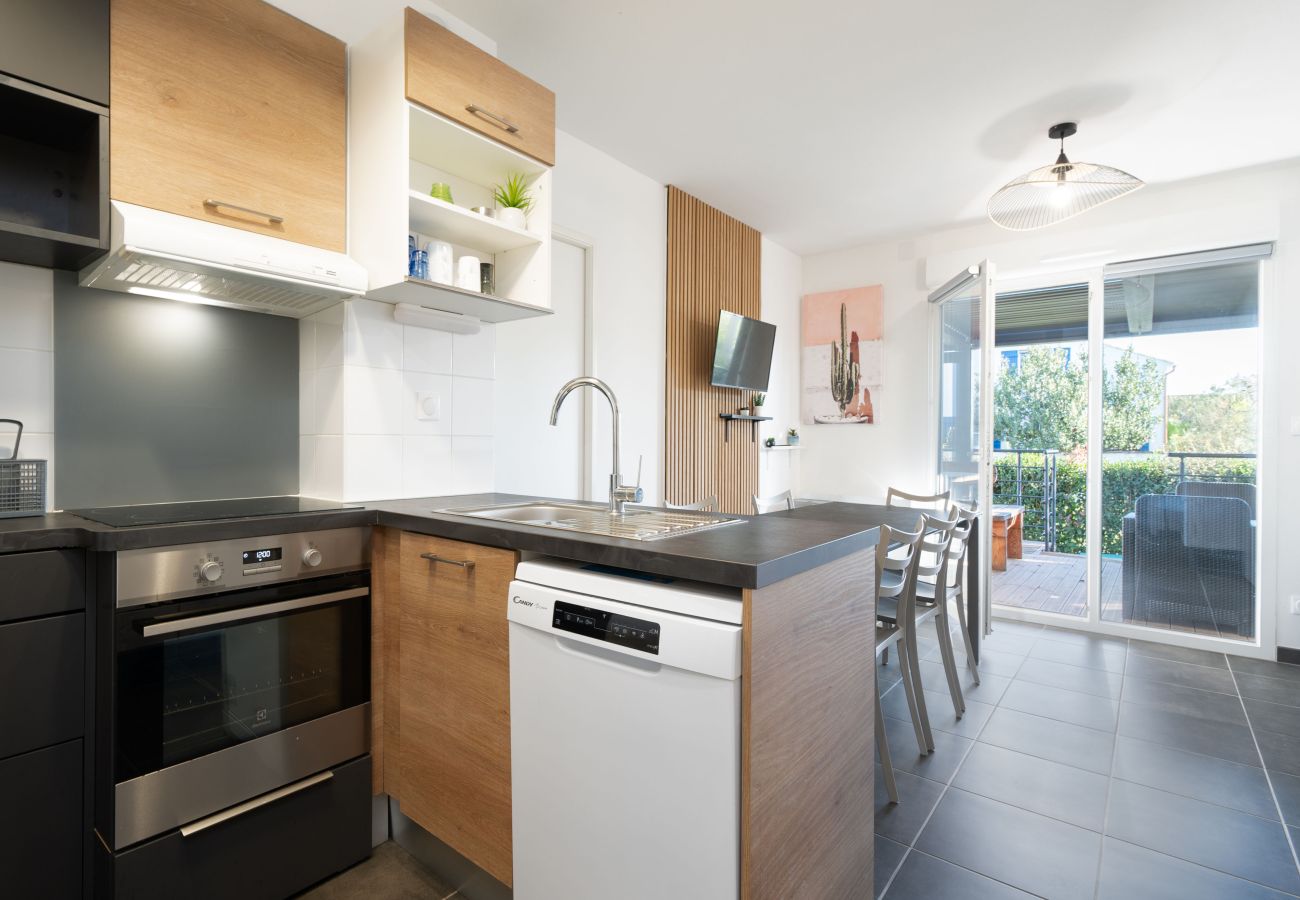Villa in Sérignan - Magnificent villa with garden for 9 people