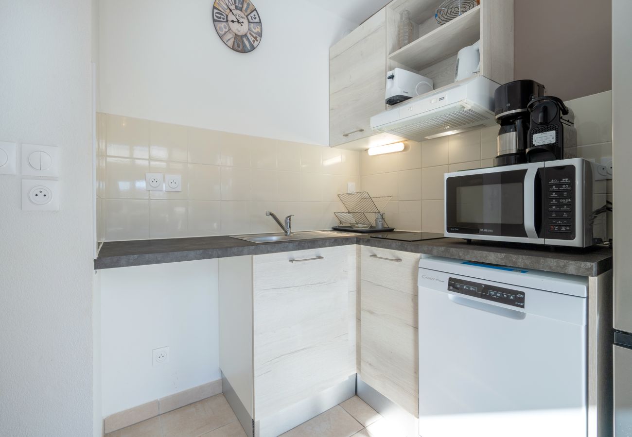 Villa in Sérignan - Bright villa 4 ppl, garden, close to the sea