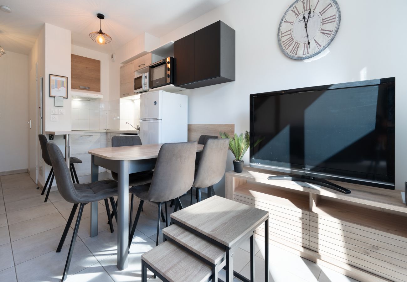 Villa in Sérignan - Bright villa 6 ppl, garden, close to the sea