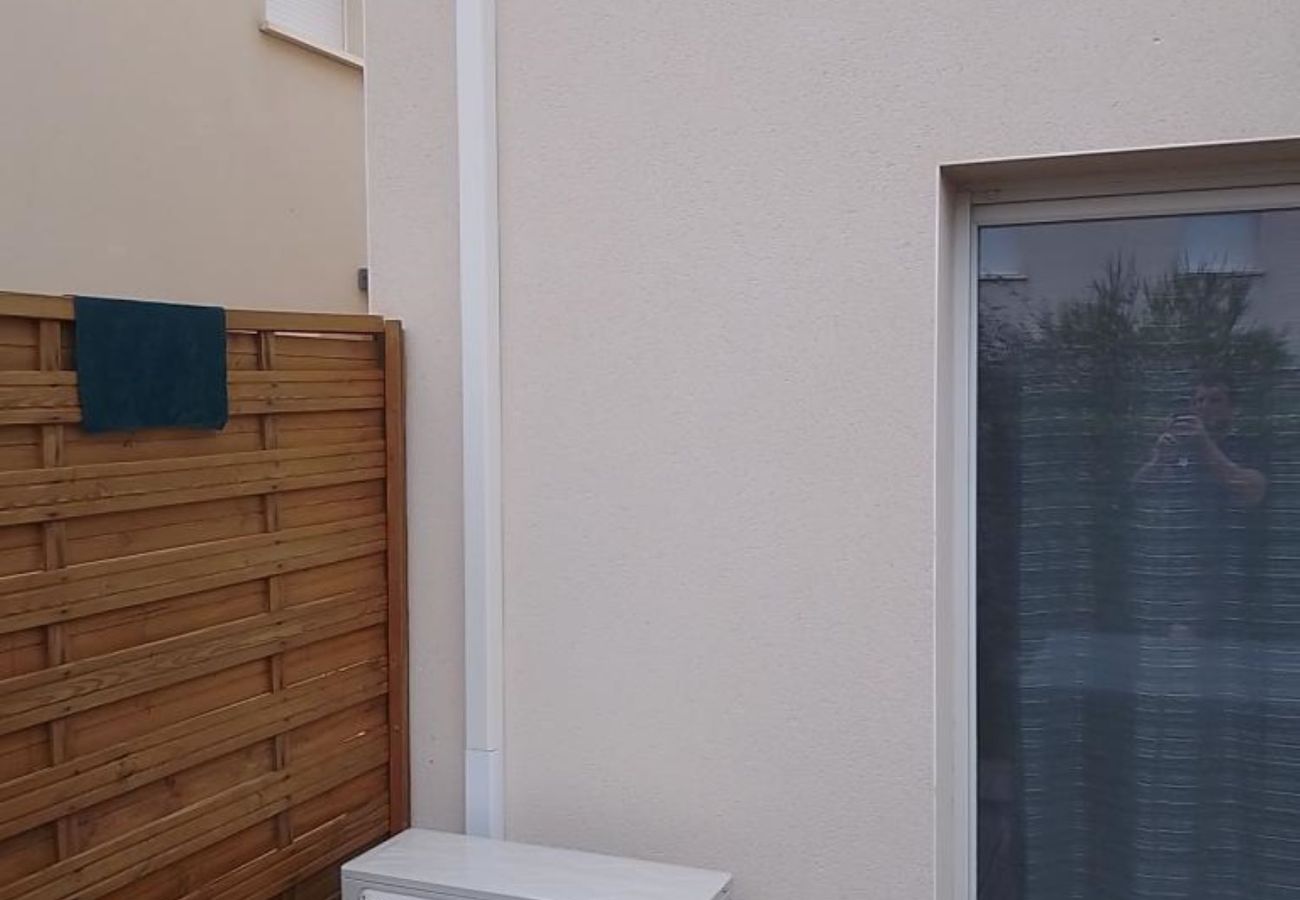 Villa in Sérignan - Bright villa 6 ppl, garden, close to the sea