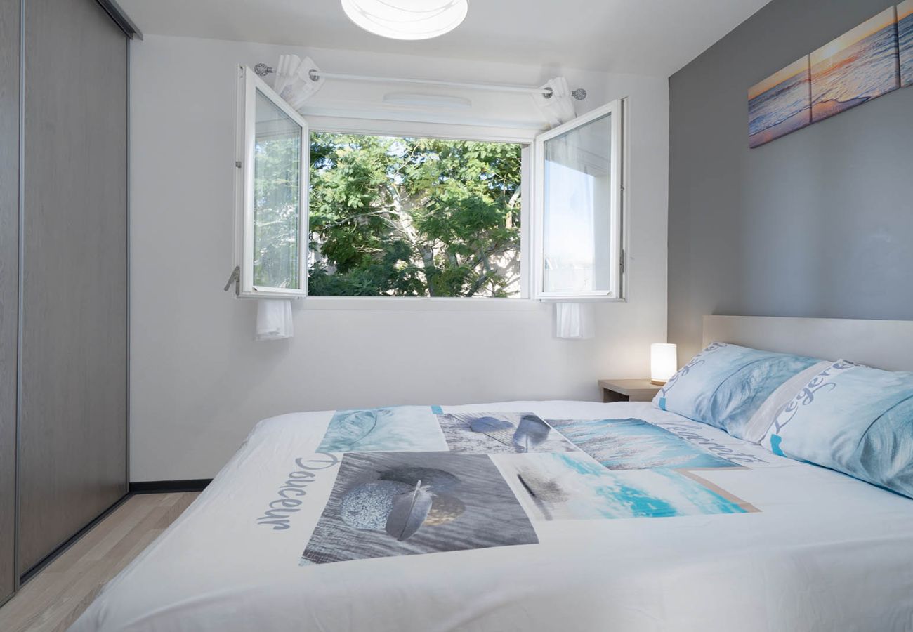 Villa in Sérignan - Air-conditioned villa for 6 pers with garden and swimming pool