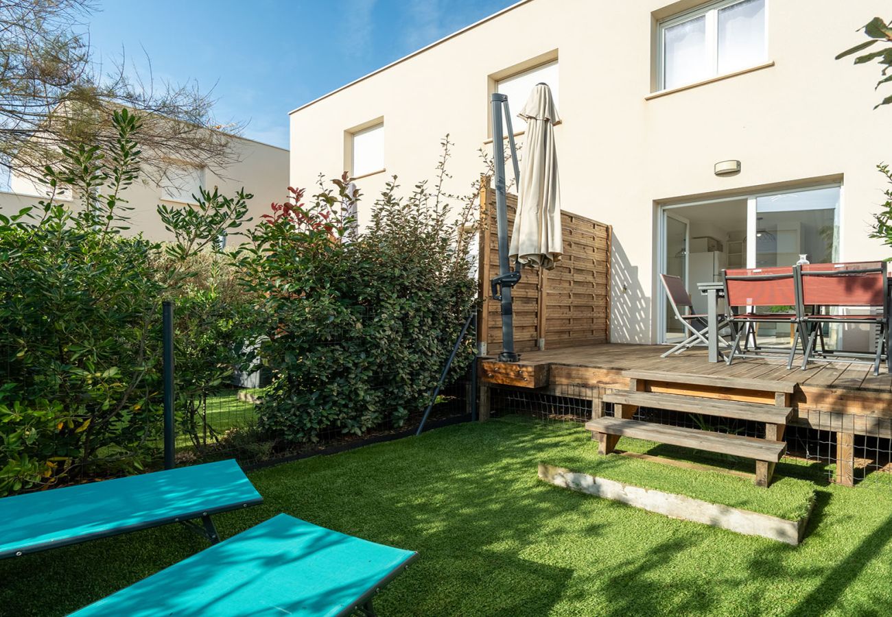 Villa in Sérignan - Air-conditioned villa for 6 pers with garden and swimming pool