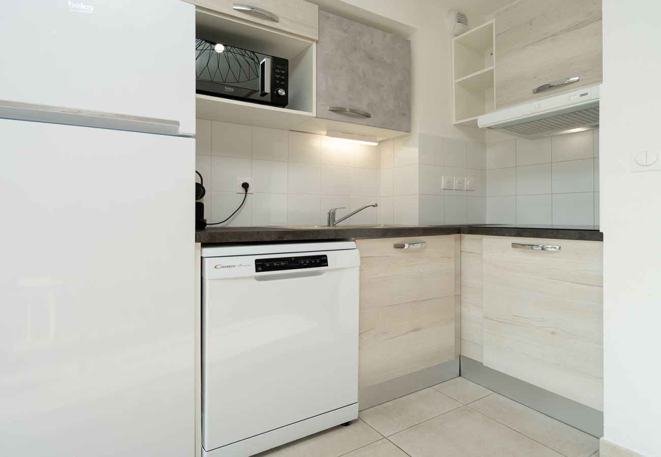 Villa in Sérignan - Air-conditioned villa for 6 pers with garden and swimming pool