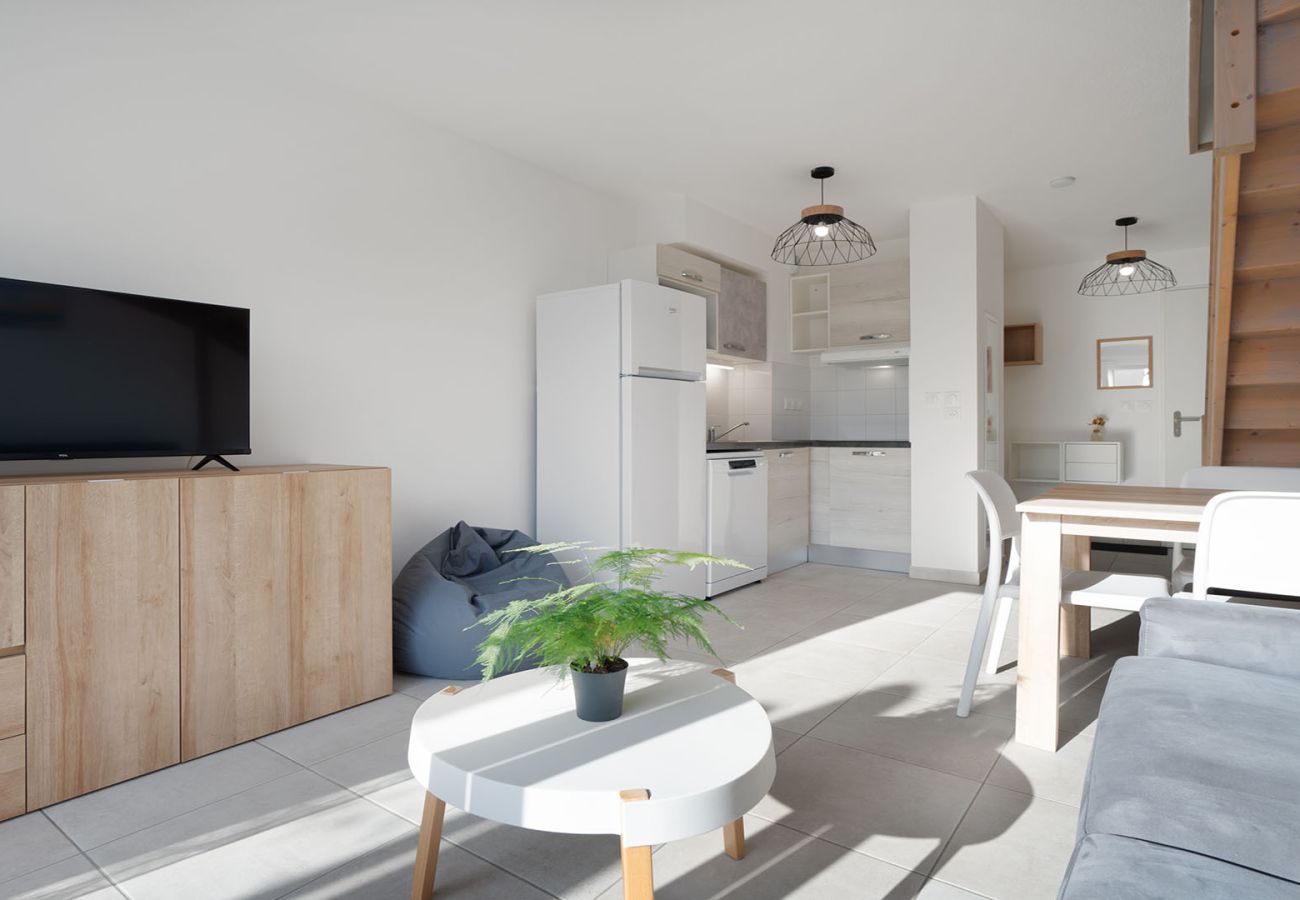 Villa in Sérignan - Air-conditioned villa for 6 pers with garden and swimming pool