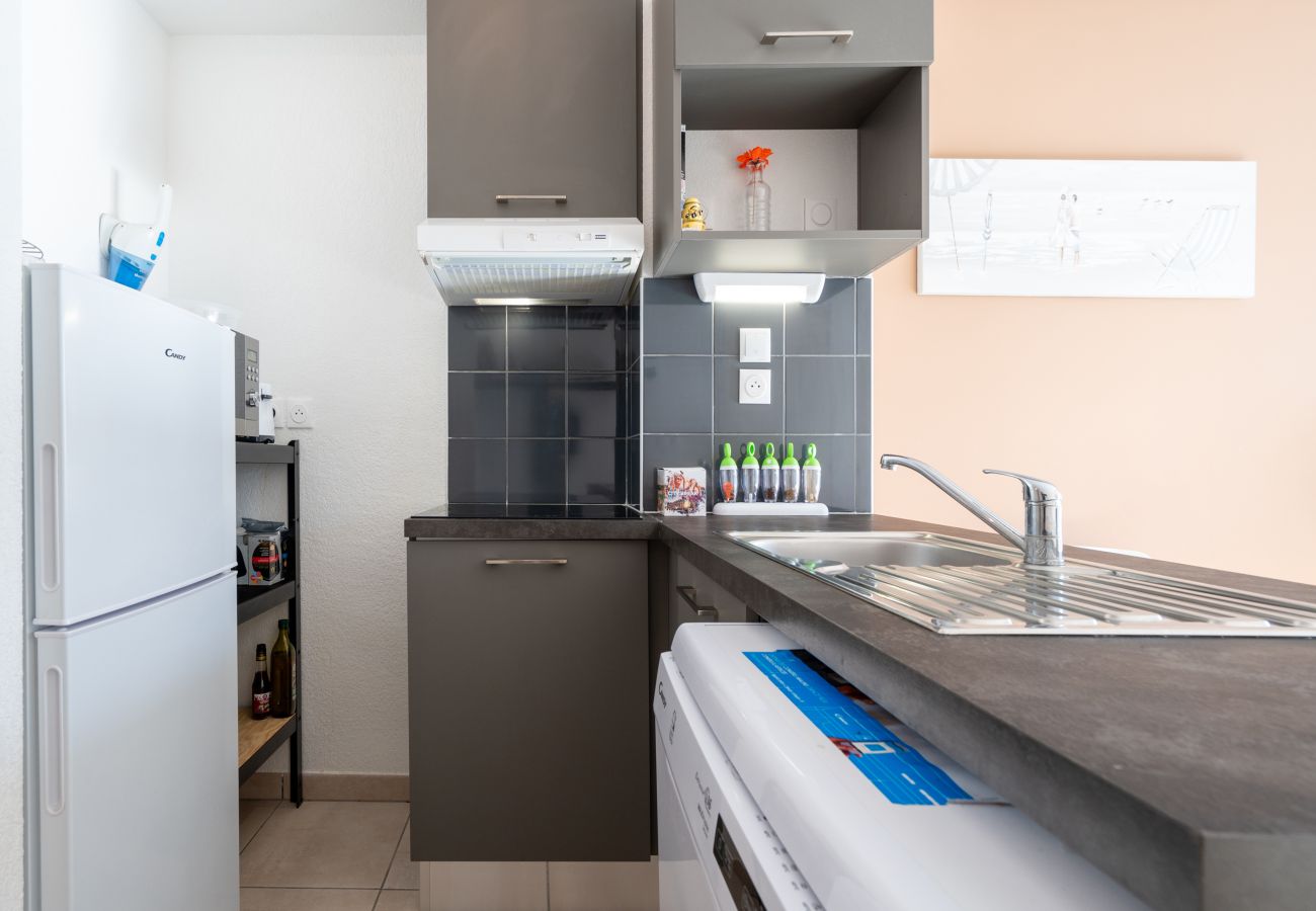 Villa in Sérignan - Villa 6 pers with garden in residence with swimming pool