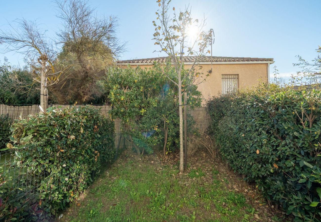 Villa in Sérignan - Villa 6 pers with garden in residence with swimming pool