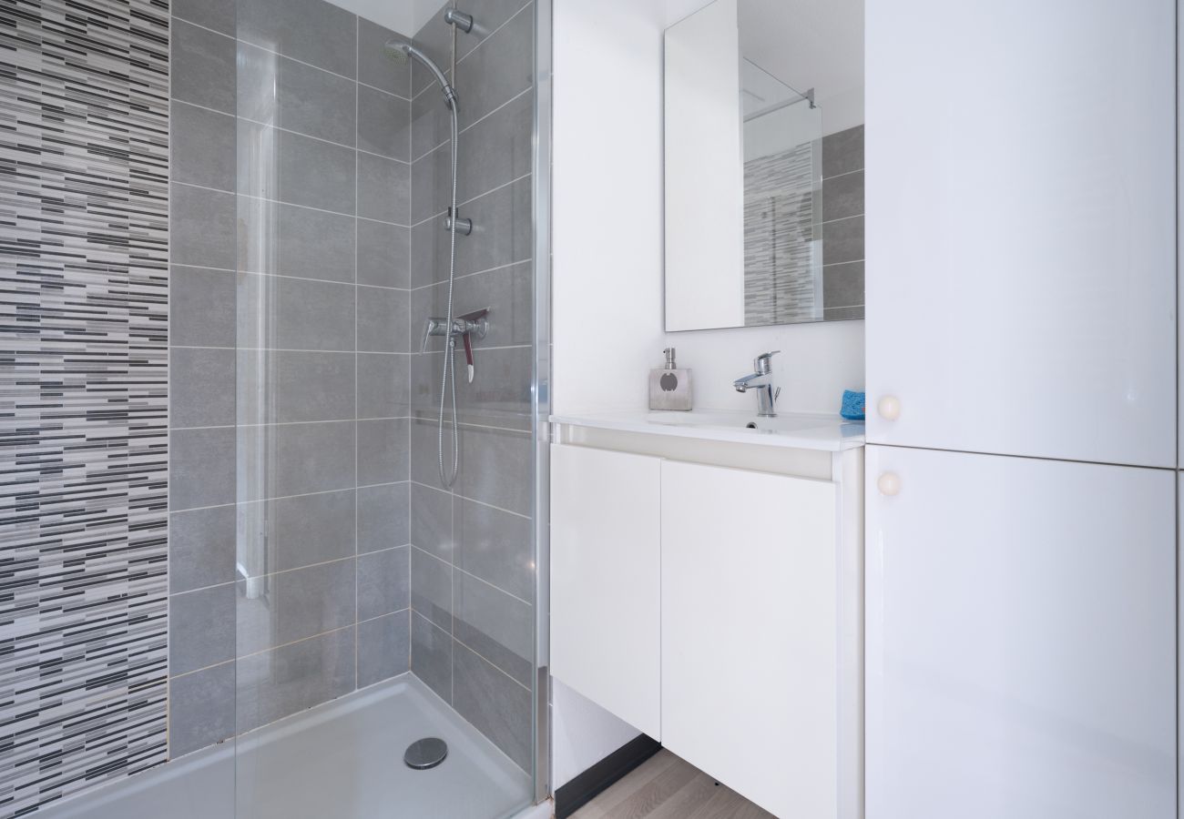 Villa in Sérignan - Bright villa 8 ppl, garden, close to the sea